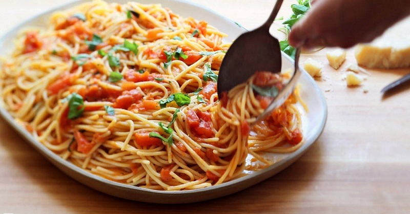 Làm mì spaghetti với các bước đơn giản tại nhà