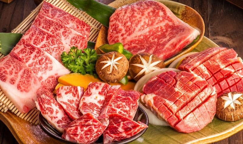 Nguyên liệu thịt bò rất quan trọng khi chế biến bò nướng sa tế 