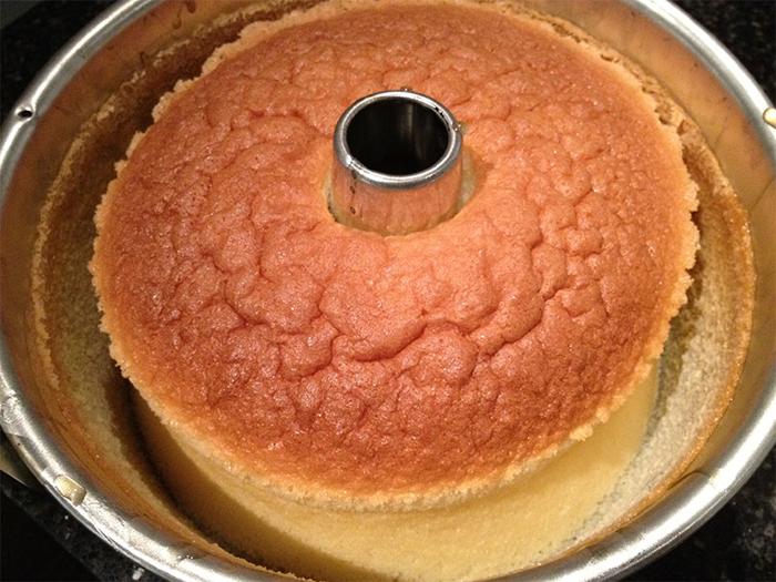 Lỗi bánh bị xẹp, lõm có thể do nhiệt độ trong lò không đảm bảo đủ nóng